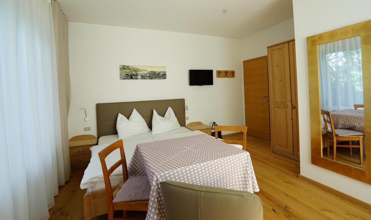 Burgunderhof Villa Монтаня Екстериор снимка