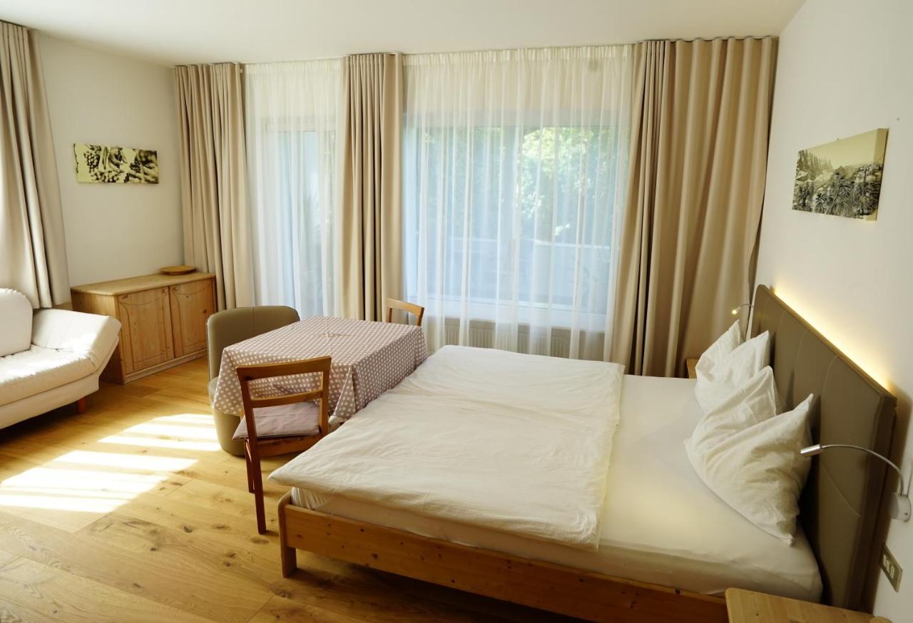 Burgunderhof Villa Монтаня Екстериор снимка