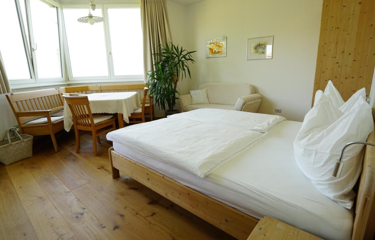 Burgunderhof Villa Монтаня Екстериор снимка