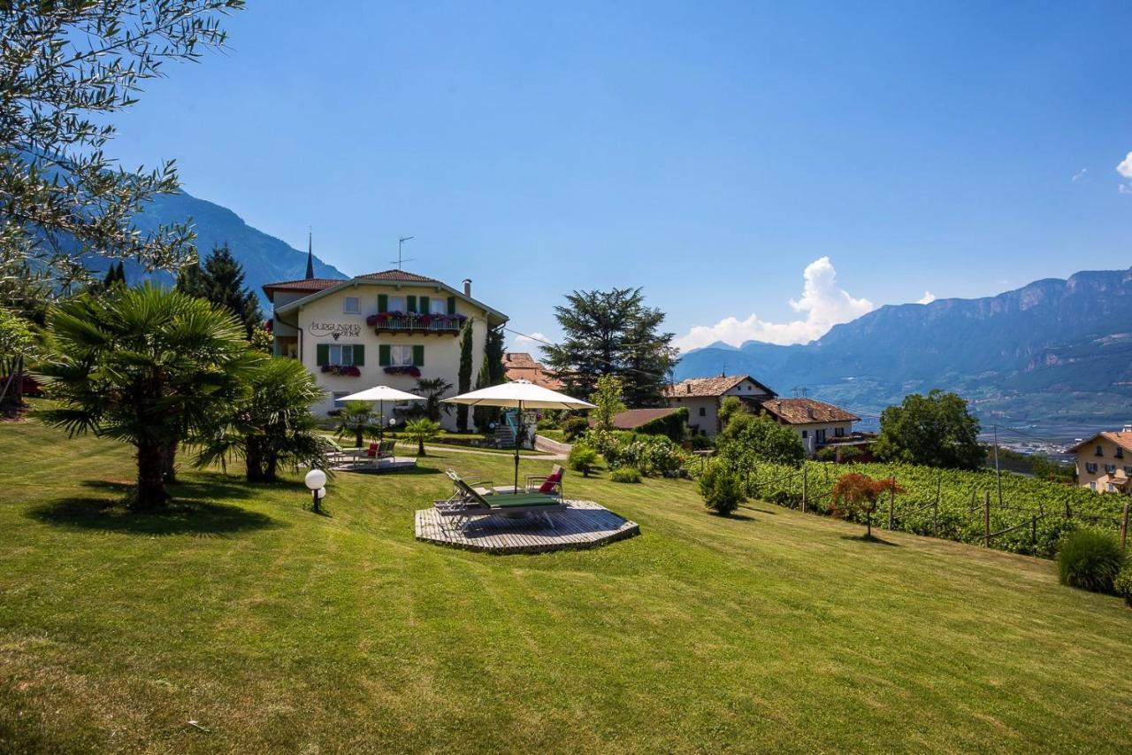 Burgunderhof Villa Монтаня Екстериор снимка