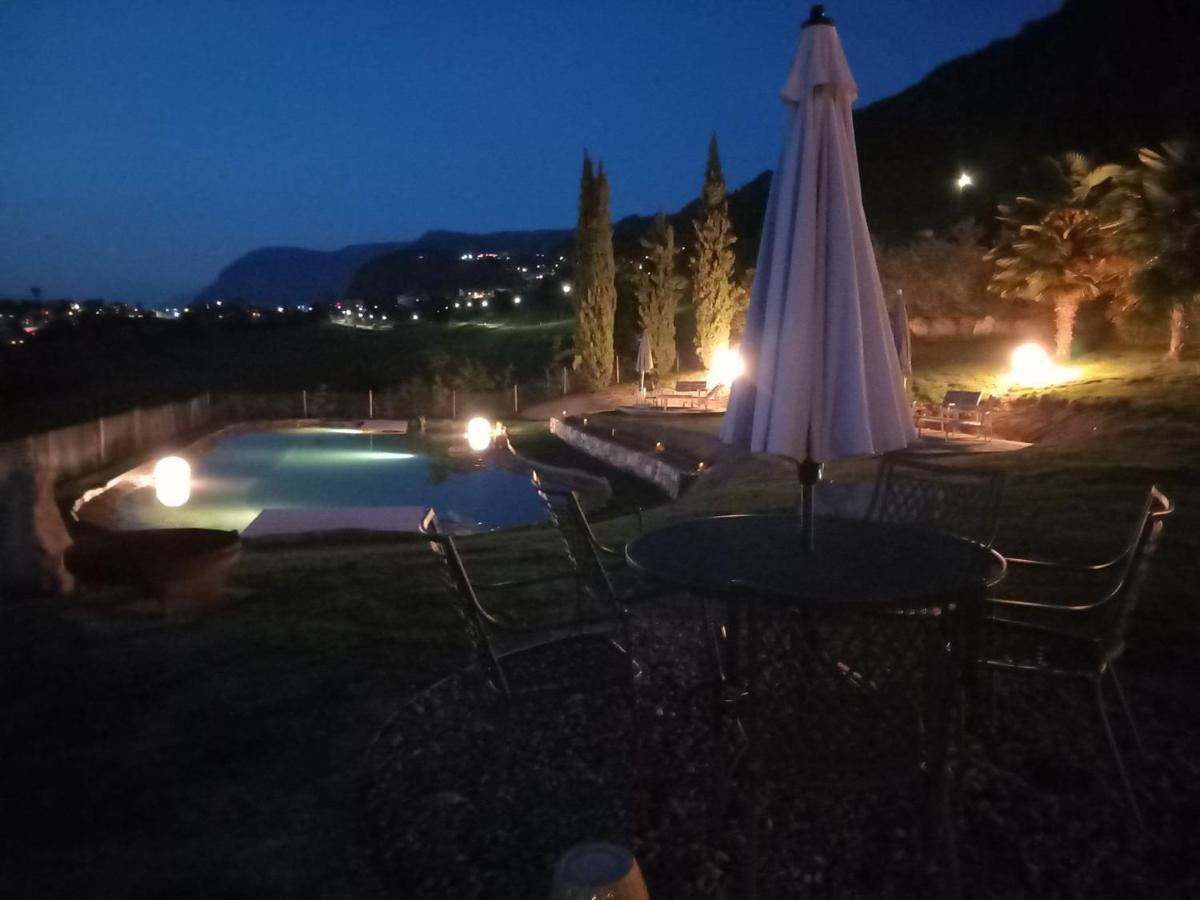 Burgunderhof Villa Монтаня Екстериор снимка