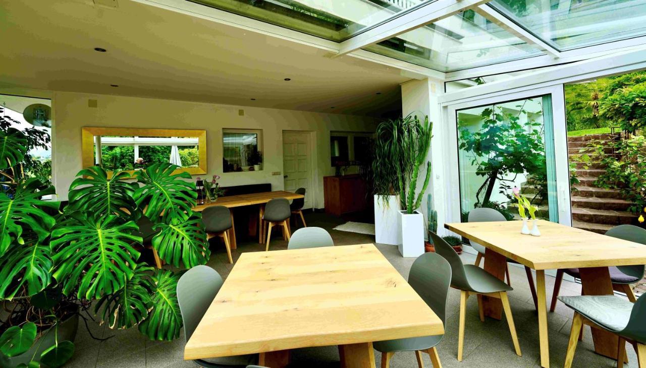 Burgunderhof Villa Монтаня Екстериор снимка